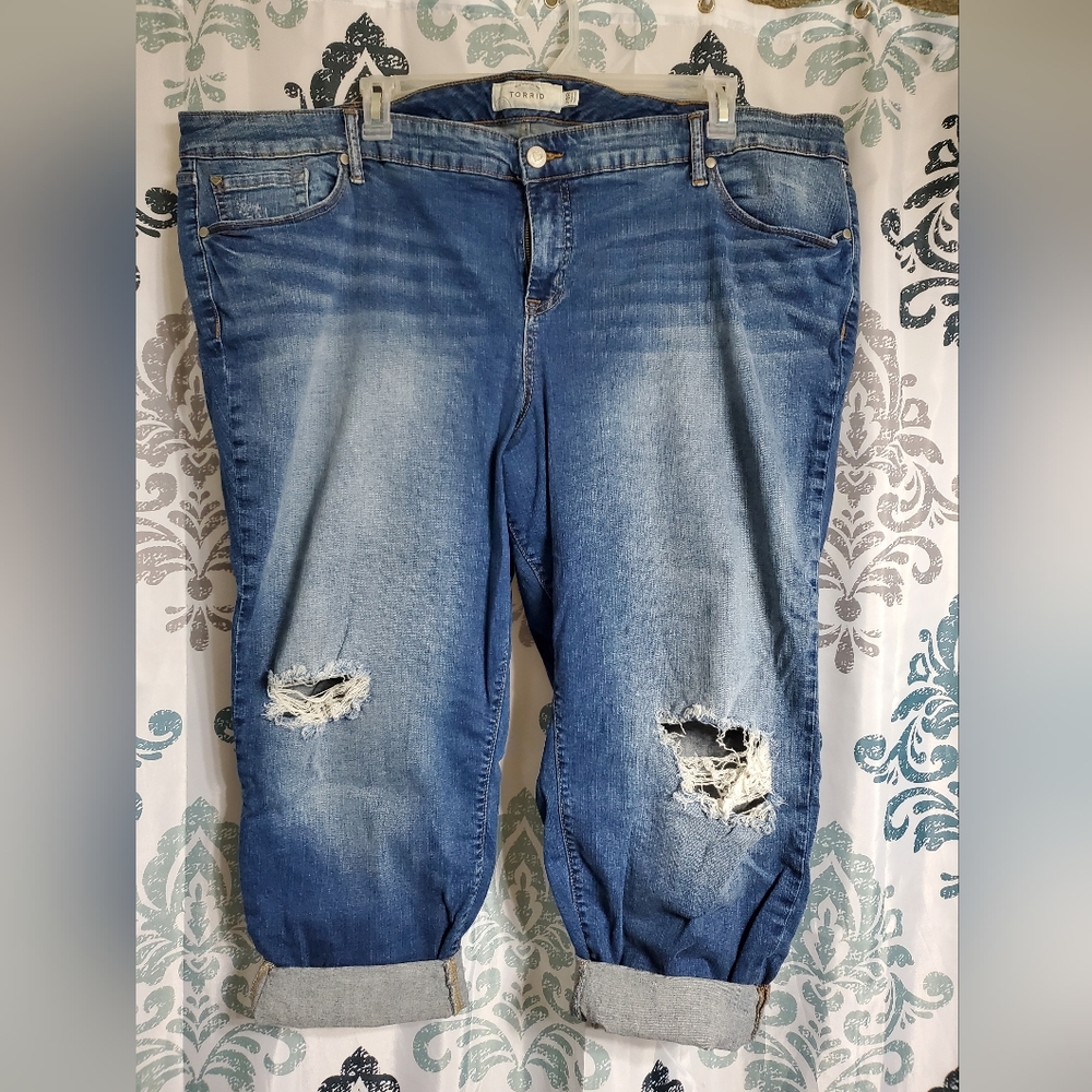 Torrid Ex-boyfriend Capris